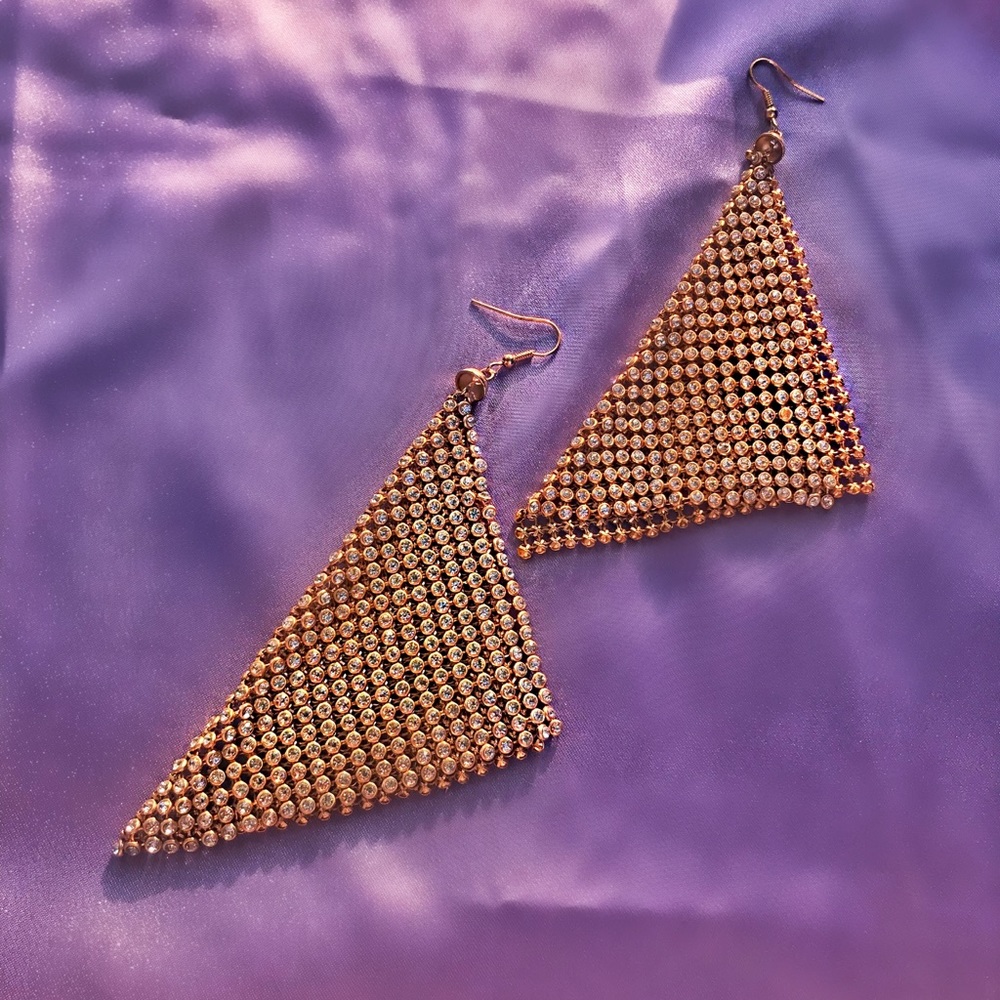 GOLD CHANDELIER EARRINGS